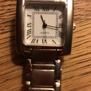 Ladies quarts watch